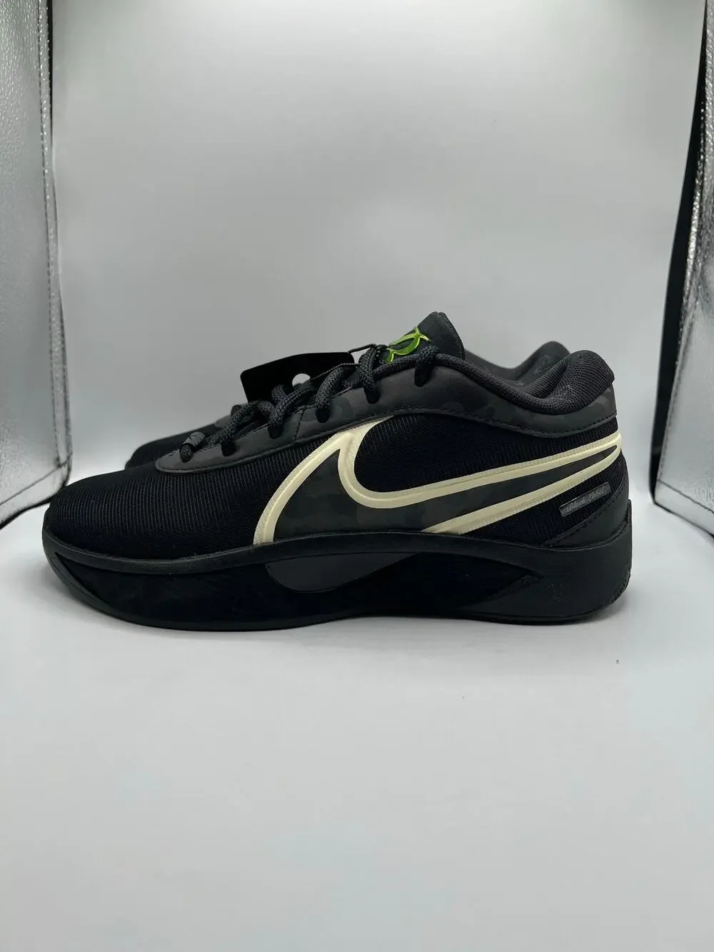 Nike Giannis Freak 6 “Black Label” size 5 men’s/6.5 women’s